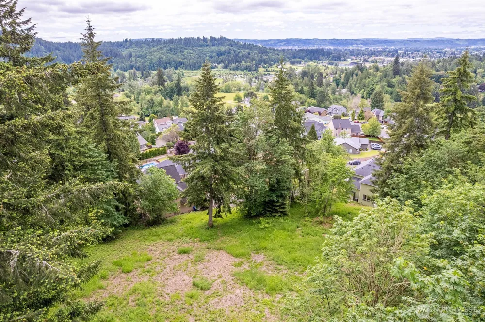 945 Edinburgh Court Kelso, WA 98626