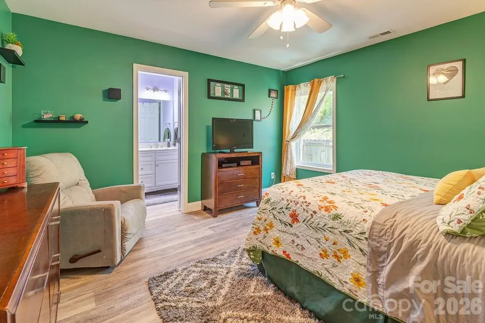 40 Quinn Hill Lane Mars Hill, NC 28754