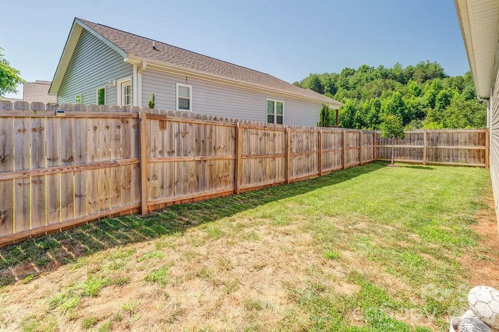 40 Quinn Hill Lane Mars Hill, NC 28754