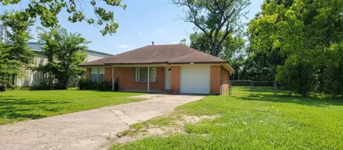 15623 Lee Road