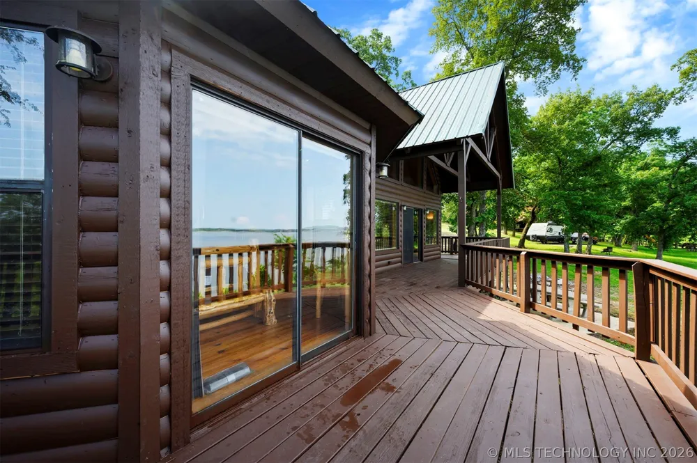 44 Lakeside Ridge Road Hugo, OK 74743