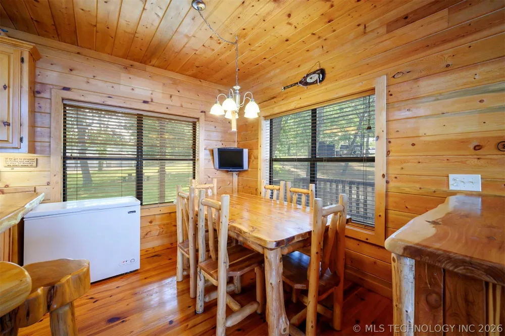 44 Lakeside Ridge Road Hugo, OK 74743