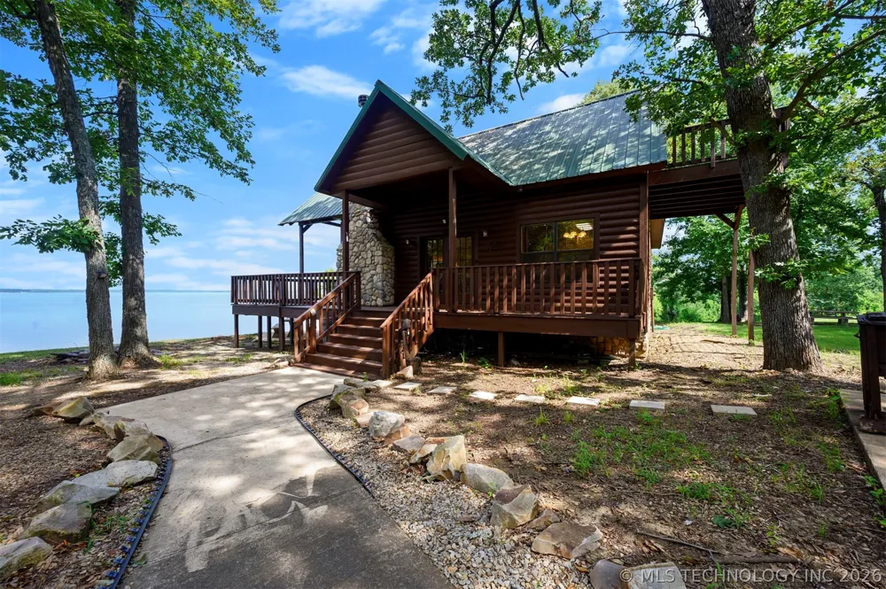 44 Lakeside Ridge Road Hugo, OK 74743