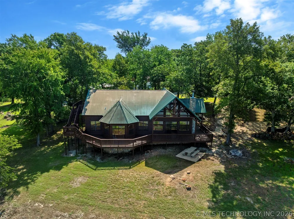 44 Lakeside Ridge Road Hugo, OK 74743
