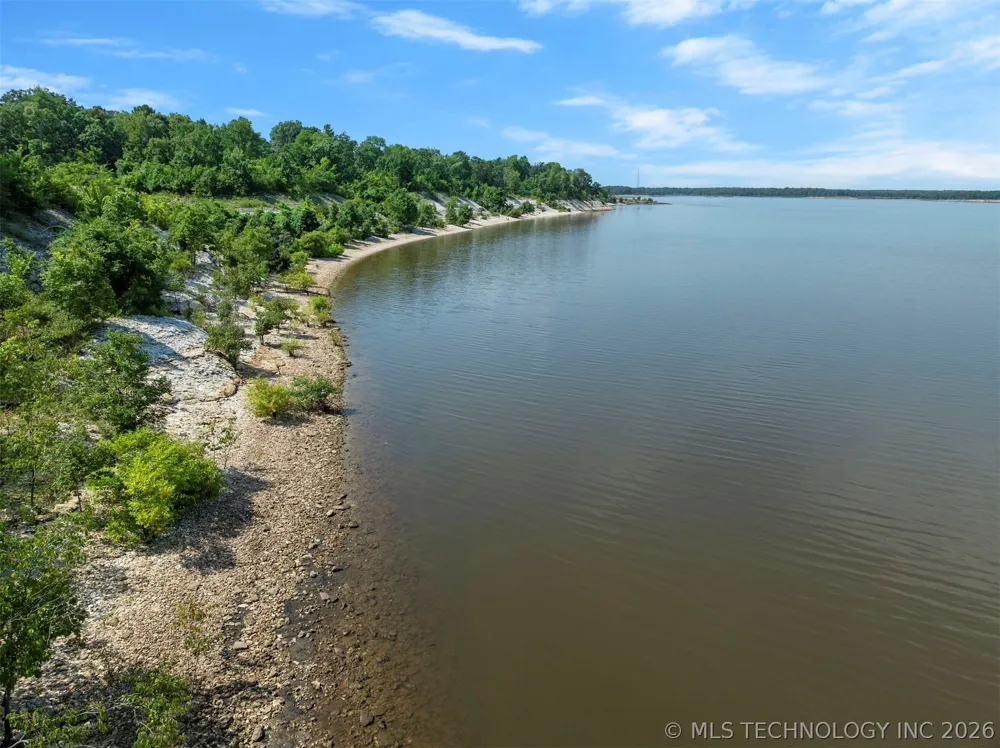 44 Lakeside Ridge Road Hugo, OK 74743