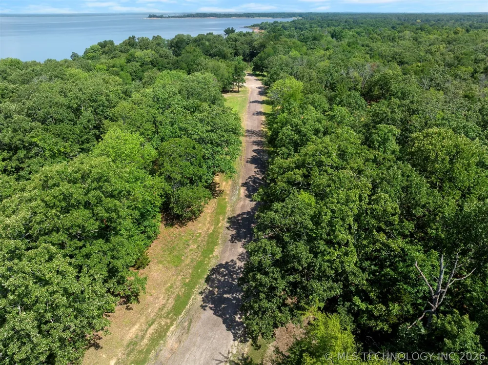 44 Lakeside Ridge Road Hugo, OK 74743