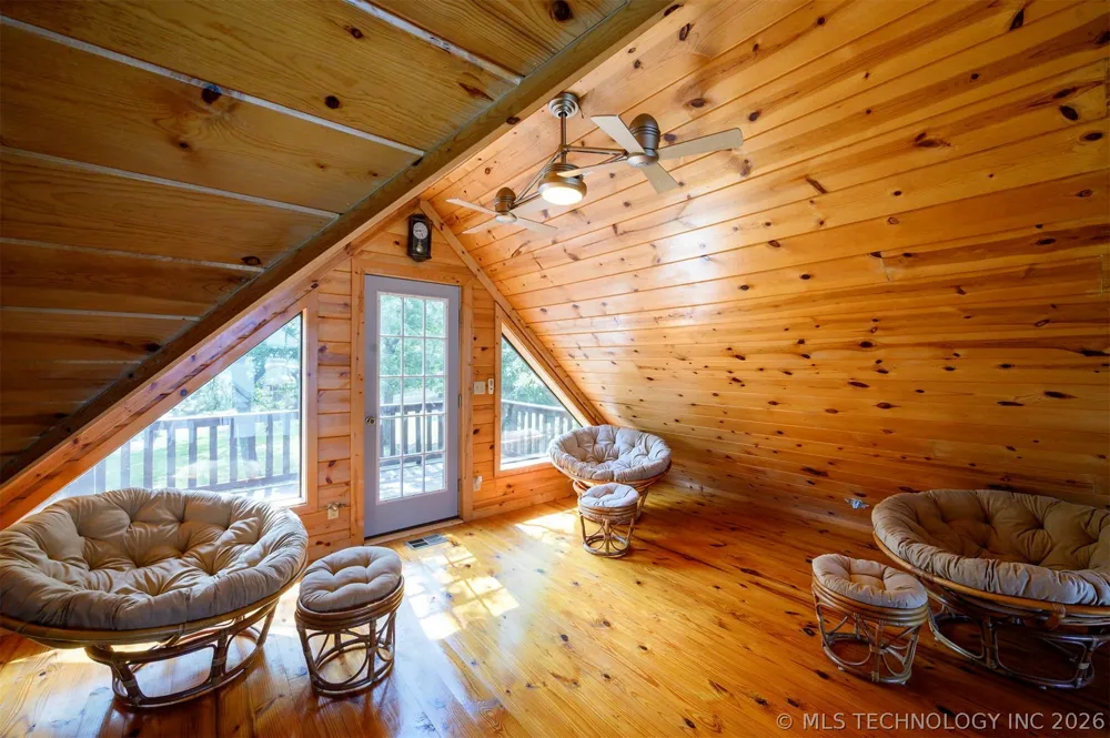 44 Lakeside Ridge Road Hugo, OK 74743