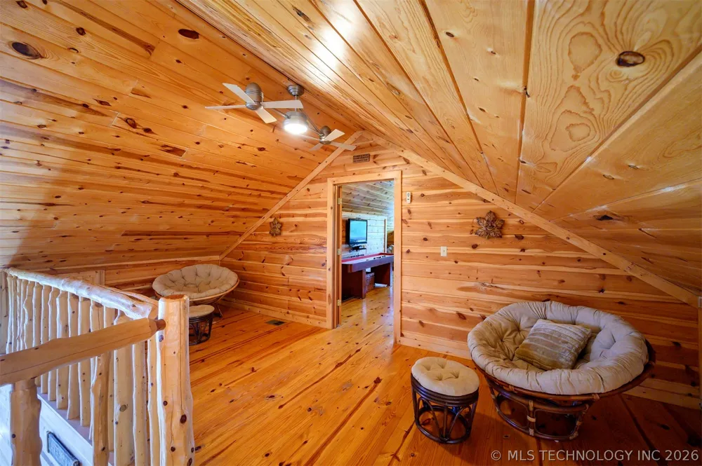 44 Lakeside Ridge Road Hugo, OK 74743