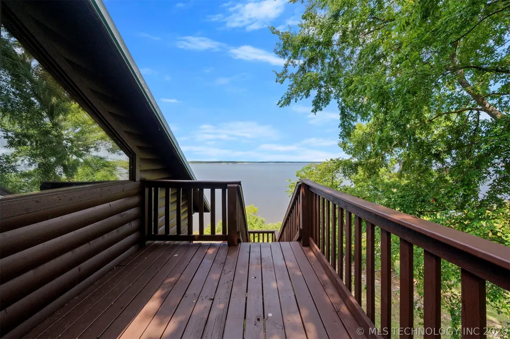 44 Lakeside Ridge Road Hugo, OK 74743