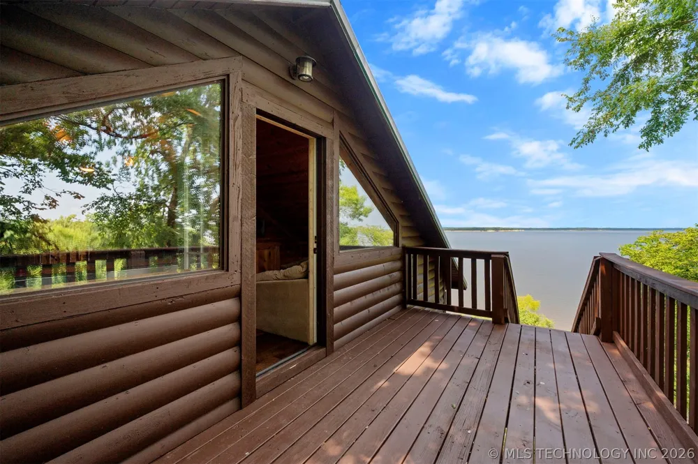 44 Lakeside Ridge Road Hugo, OK 74743