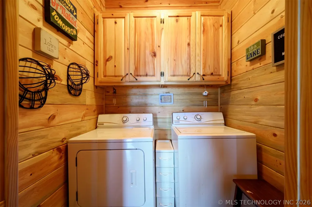 44 Lakeside Ridge Road Hugo, OK 74743