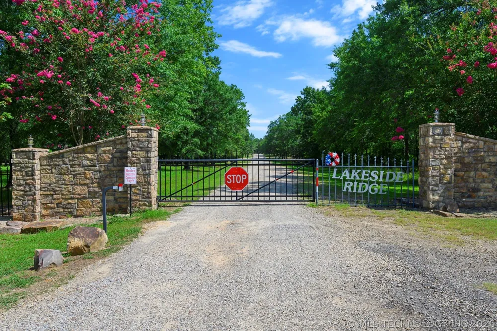 44 Lakeside Ridge Road Hugo, OK 74743