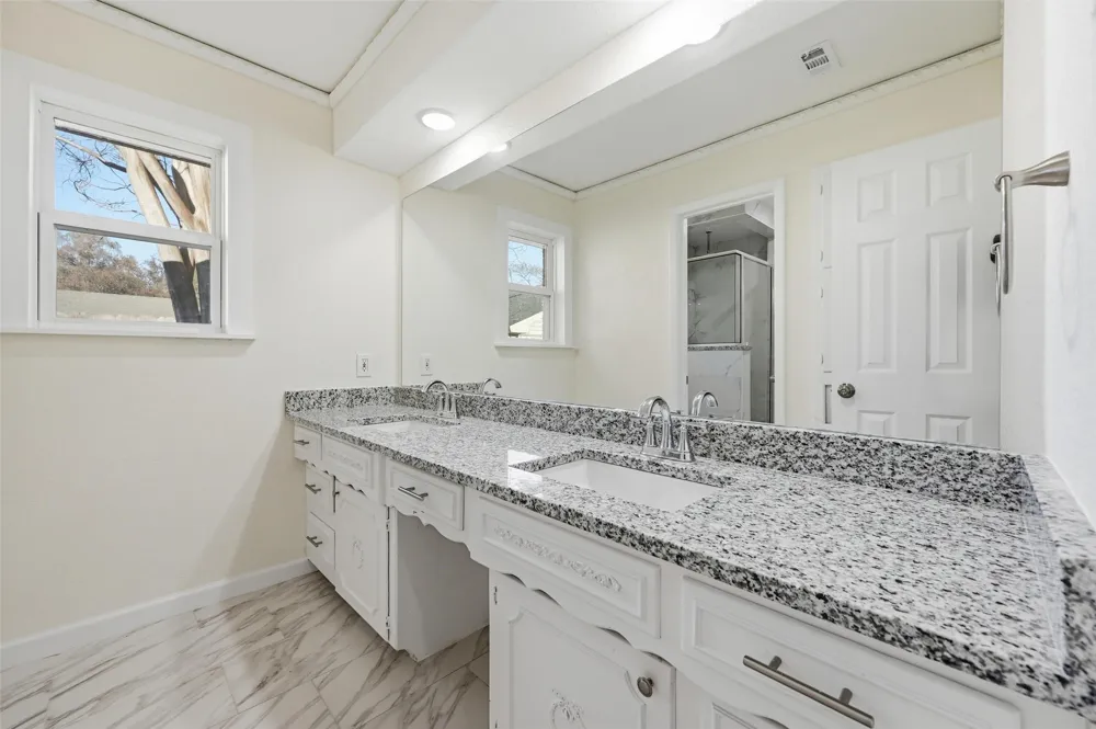 3301 Peachtree Lane Pantego, TX 76013