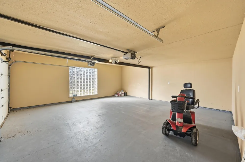 3301 Peachtree Lane Pantego, TX 76013