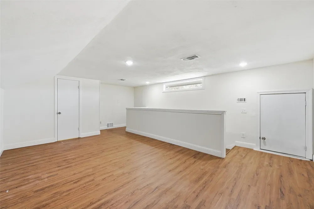3301 Peachtree Lane Pantego, TX 76013