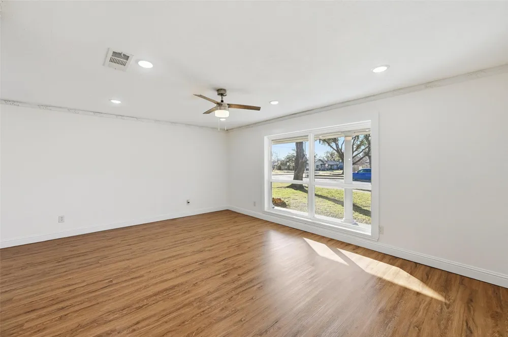 3301 Peachtree Lane Pantego, TX 76013