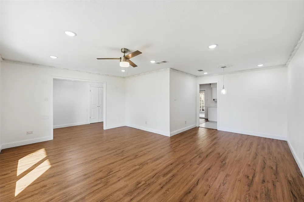 3301 Peachtree Lane Pantego, TX 76013