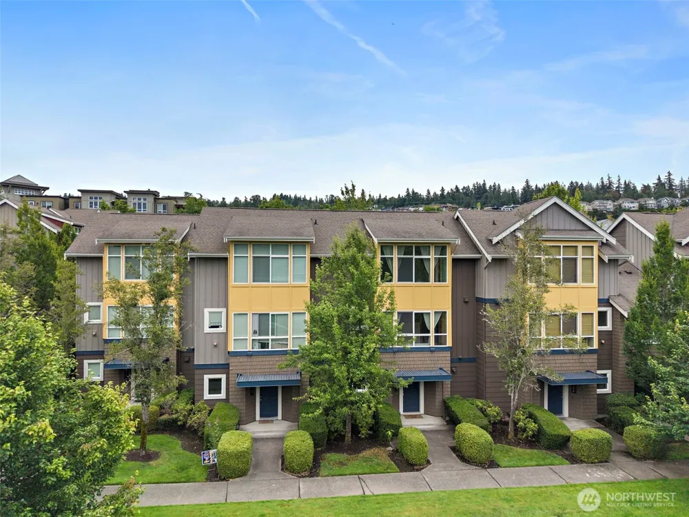 1748 24th Avenue NE Issaquah, WA 98029