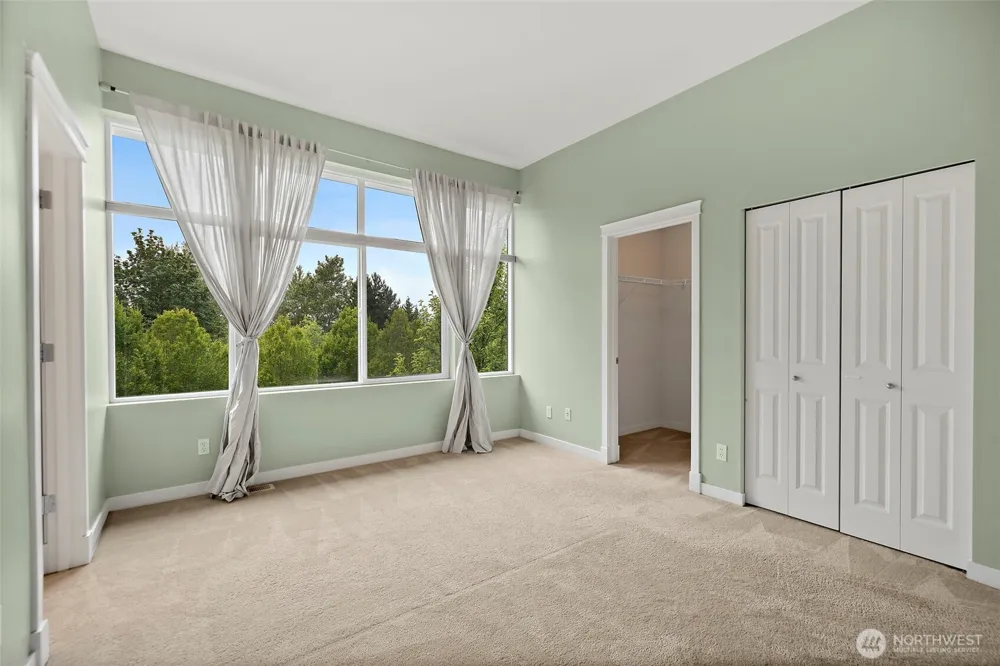 1748 24th Avenue NE Issaquah, WA 98029