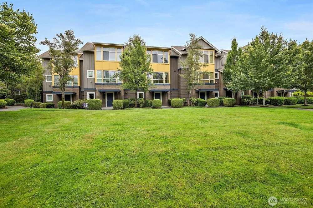 1748 24th Avenue NE Issaquah, WA 98029