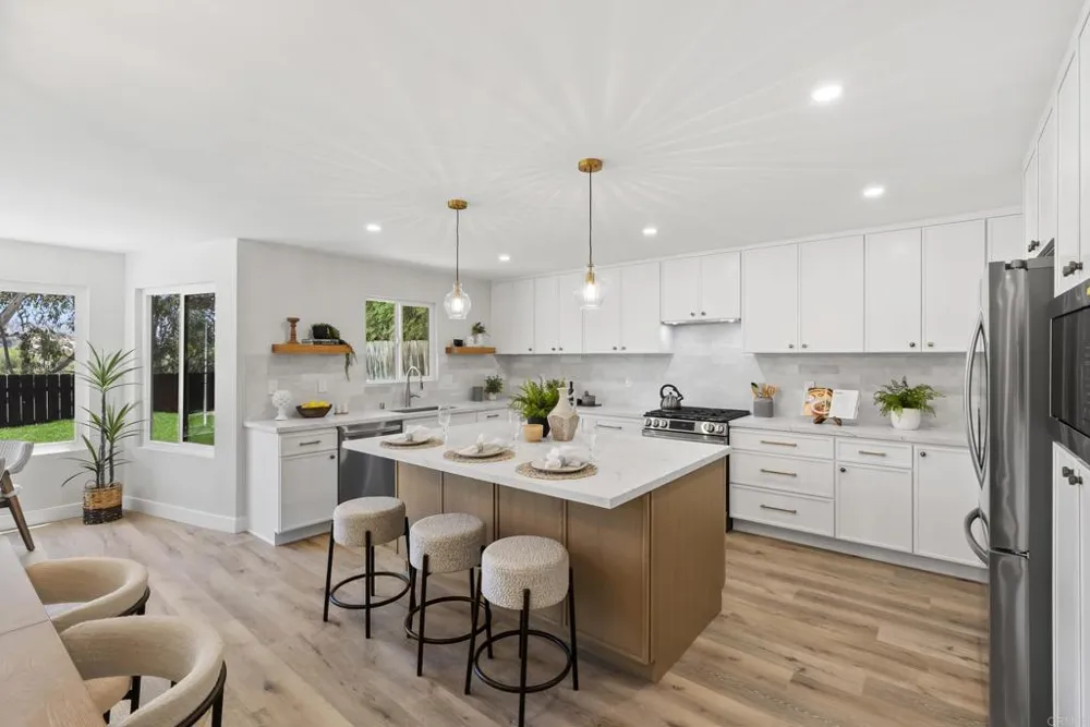 3975 Catamarca Drive San Diego, CA 92124