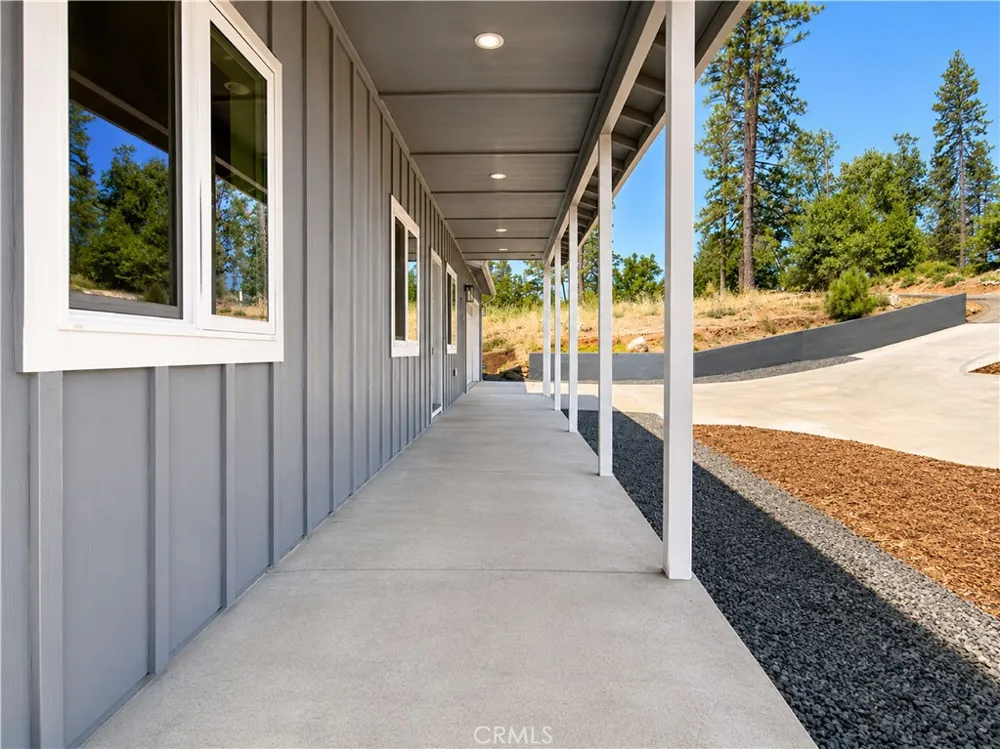 1572 Nunneley Paradise, CA 95969