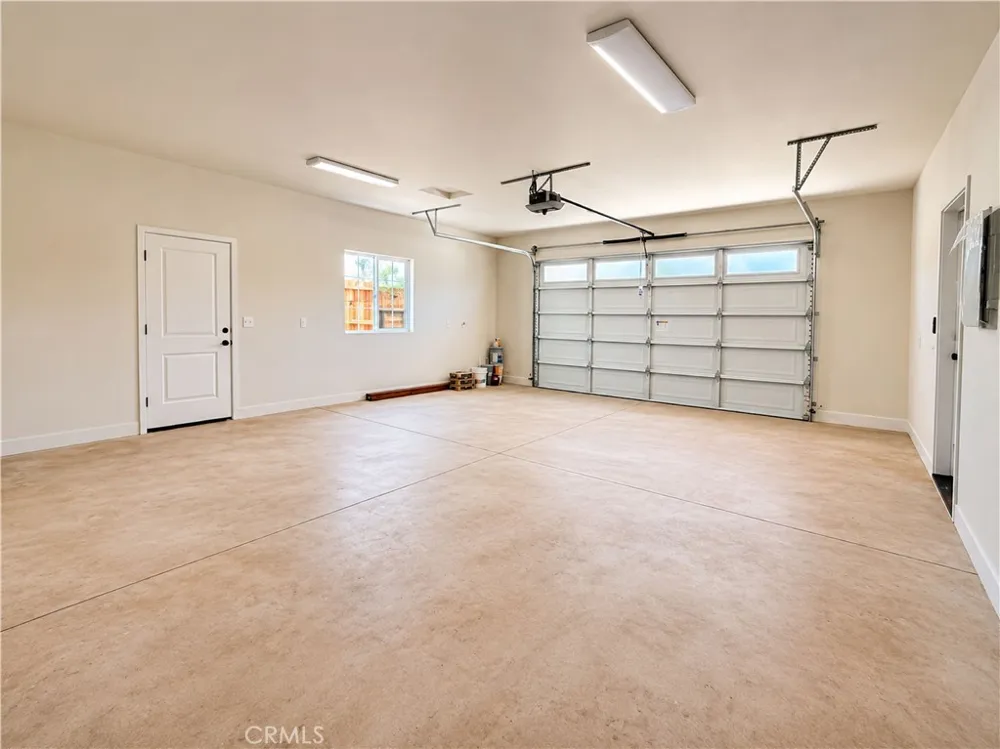 1572 Nunneley Paradise, CA 95969