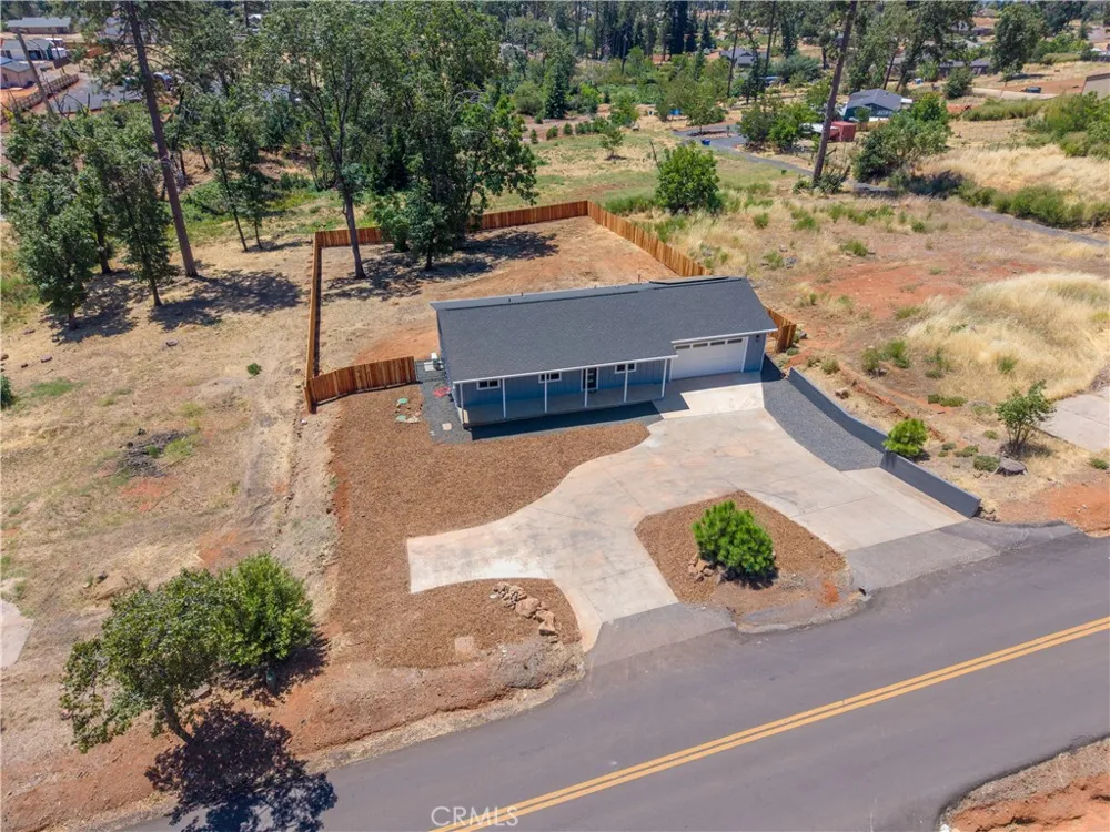 1572 Nunneley Paradise, CA 95969