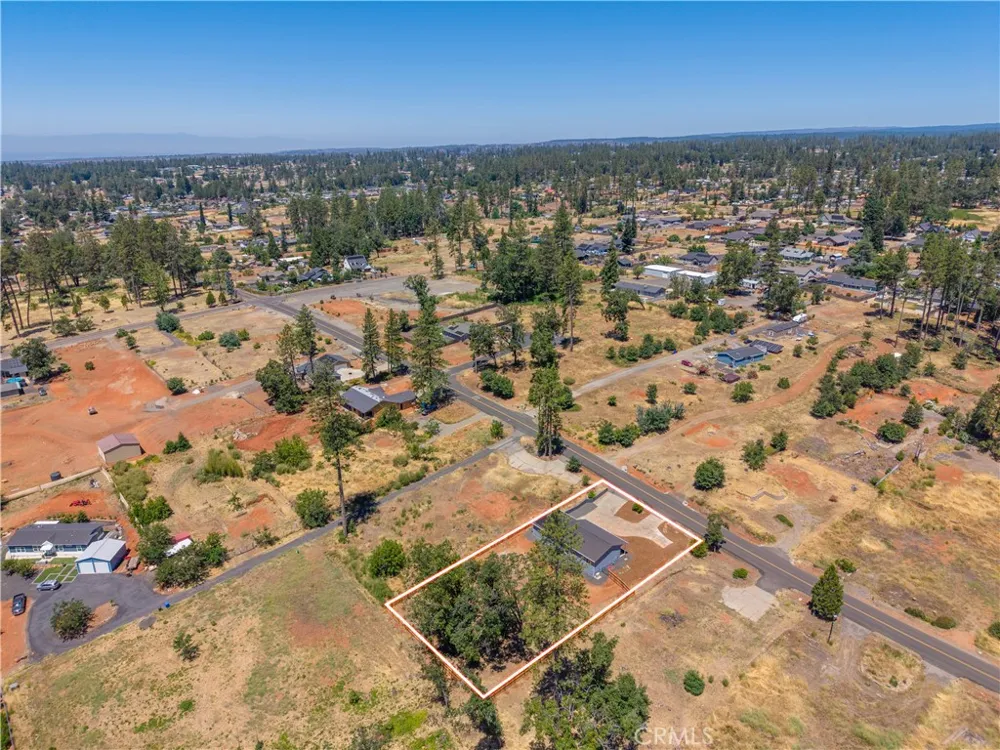 1572 Nunneley Paradise, CA 95969