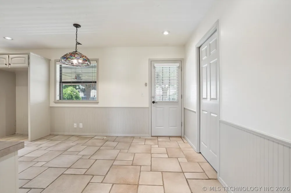 1216 S 31st Street Broken Arrow, OK 74014