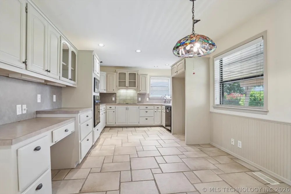 1216 S 31st Street Broken Arrow, OK 74014