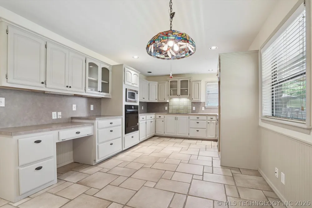 1216 S 31st Street Broken Arrow, OK 74014