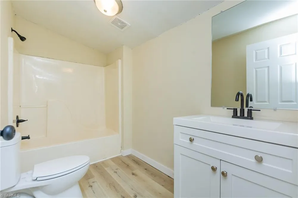 304 Phillips Street Thomasville, NC 27360