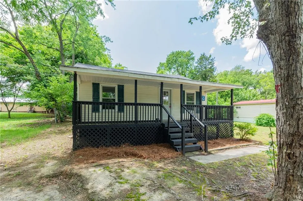 304 Phillips Street Thomasville, NC 27360