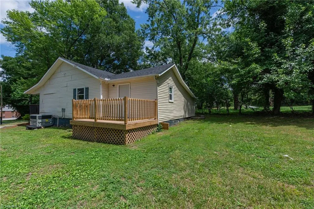 304 Phillips Street Thomasville, NC 27360