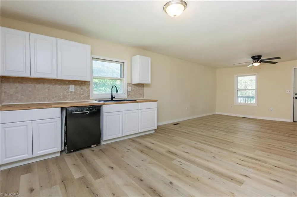 304 Phillips Street Thomasville, NC 27360