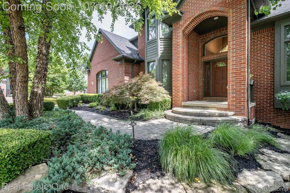 4488 Philip Commerce Charter Township, MI 48382
