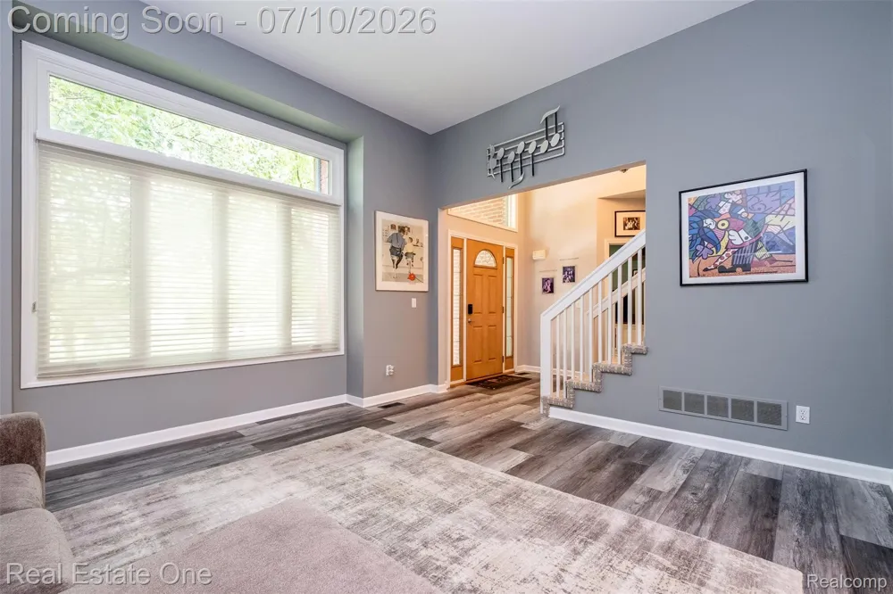 4488 Philip Commerce Charter Township, MI 48382