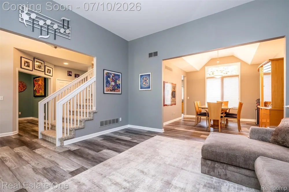 4488 Philip Commerce Charter Township, MI 48382