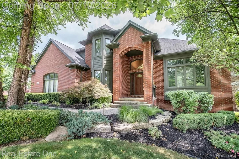4488 Philip Commerce Charter Township, MI 48382