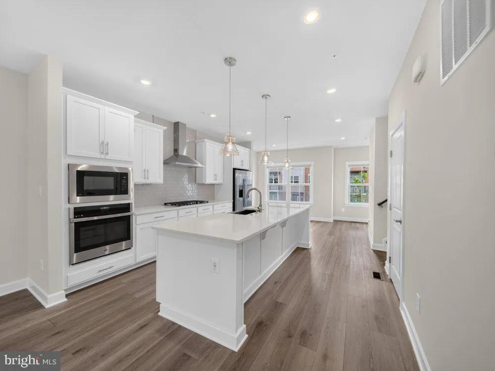 3824 TUSSICA WAY Fairfax, VA 22030