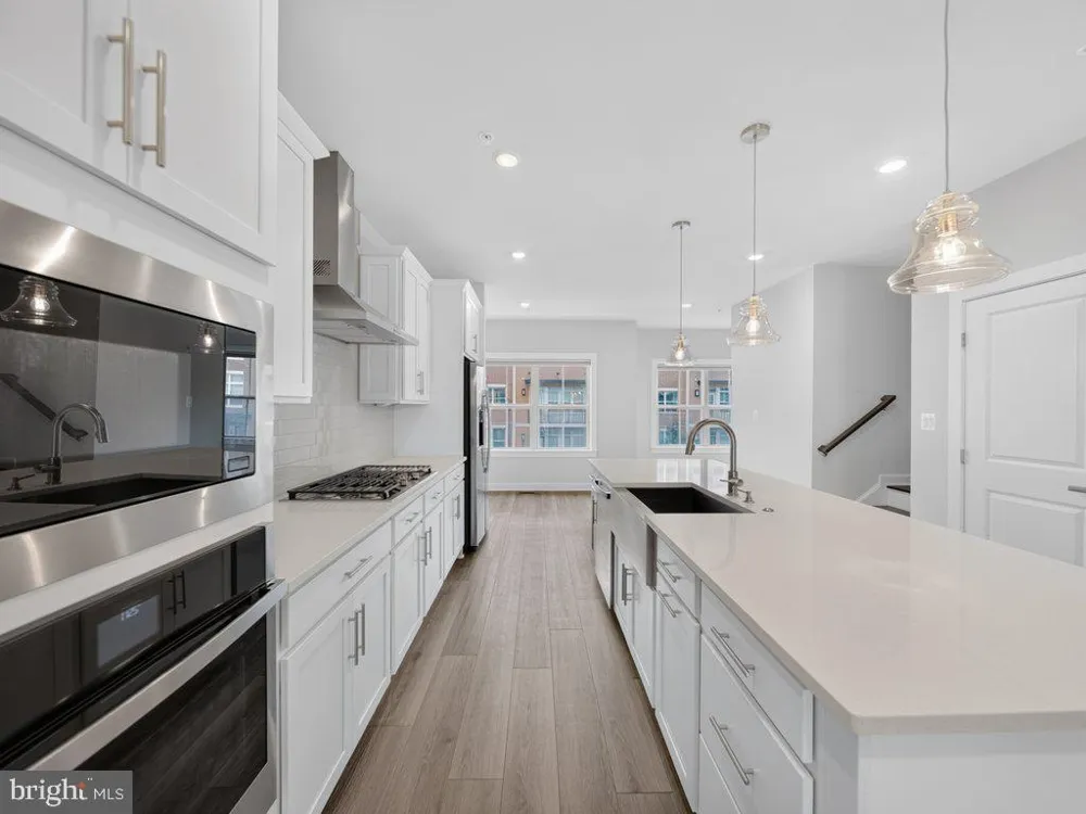 3824 TUSSICA WAY Fairfax, VA 22030
