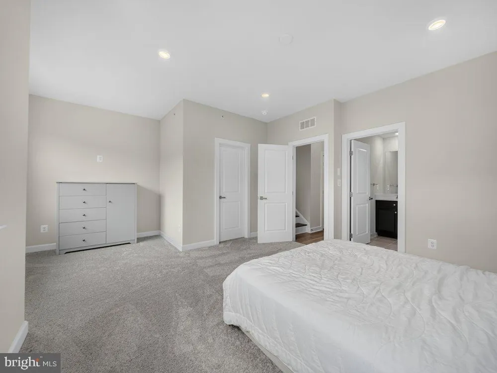 3824 TUSSICA WAY Fairfax, VA 22030