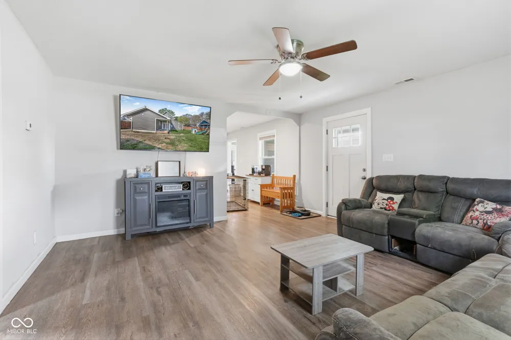 1028 Walnut Street Lapel, IN 46051