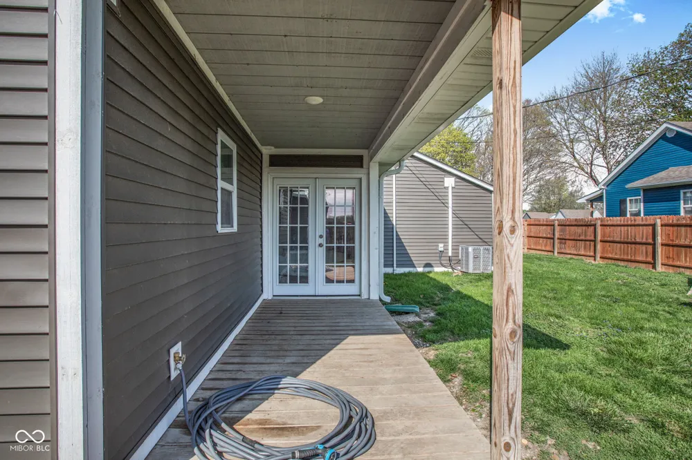 1028 Walnut Street Lapel, IN 46051