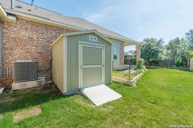 921 ACADEMY OAKS DR San Marcos, TX 78666