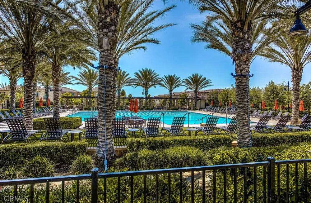 32 Savannah Lake Forest, CA 92630