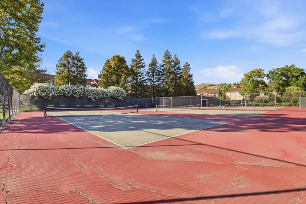 2101 Darnis Circle Morgan Hill, CA 95037