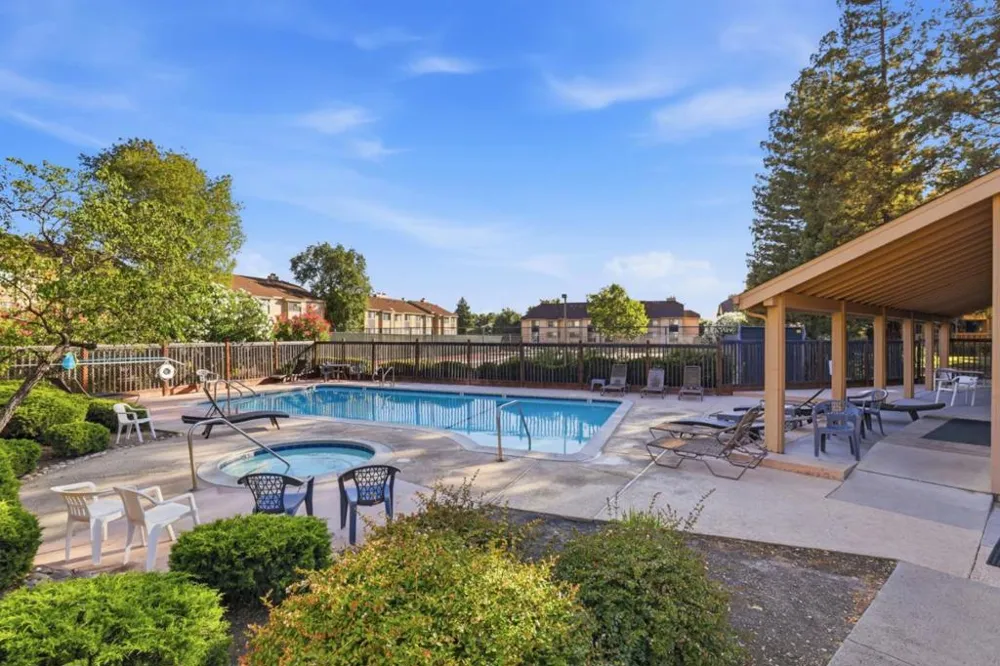 2101 Darnis Circle Morgan Hill, CA 95037