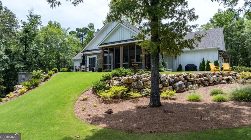 185 Marion Dairy RD SE Lindale, GA 30147